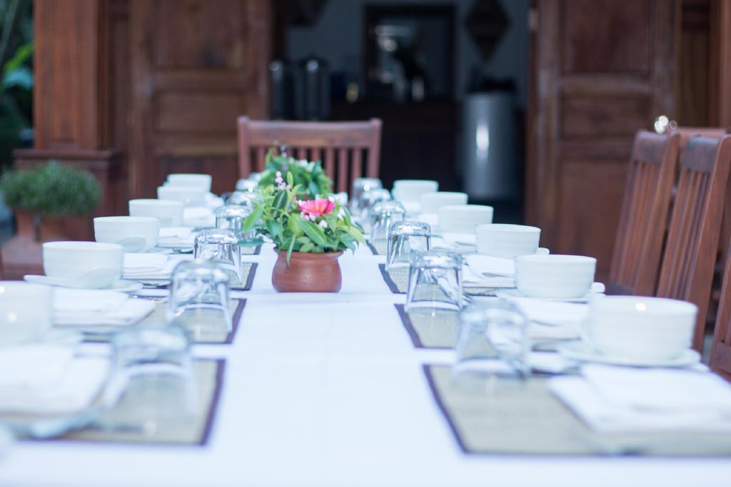 Royal Peacock Boutique Hotel Luang Prabang Exteriör bild