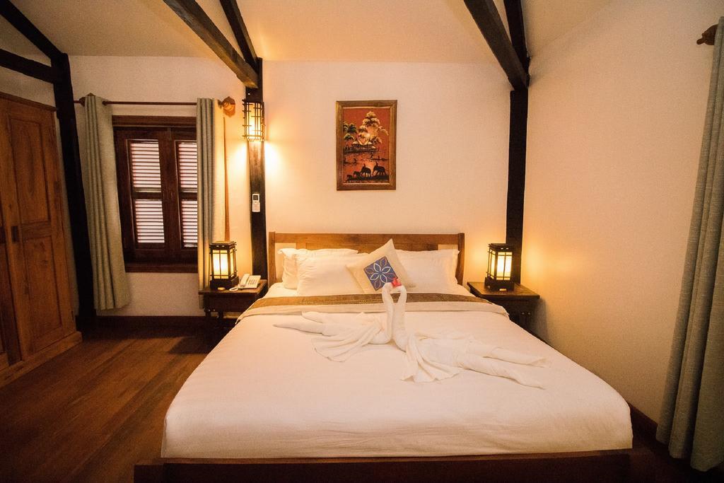 Royal Peacock Boutique Hotel Luang Prabang Exteriör bild