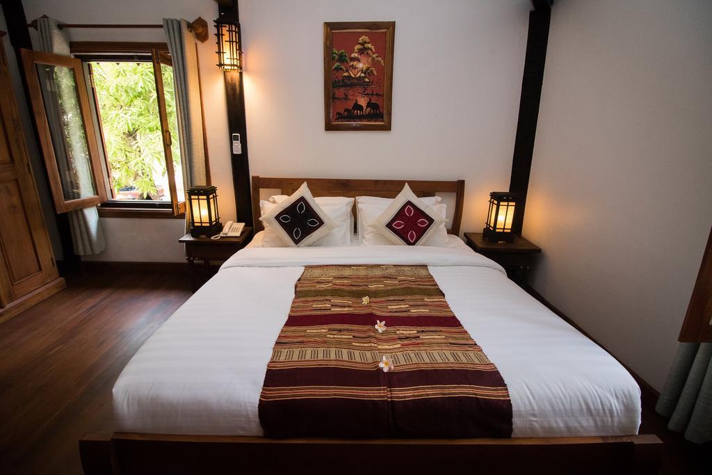 Royal Peacock Boutique Hotel Luang Prabang Exteriör bild