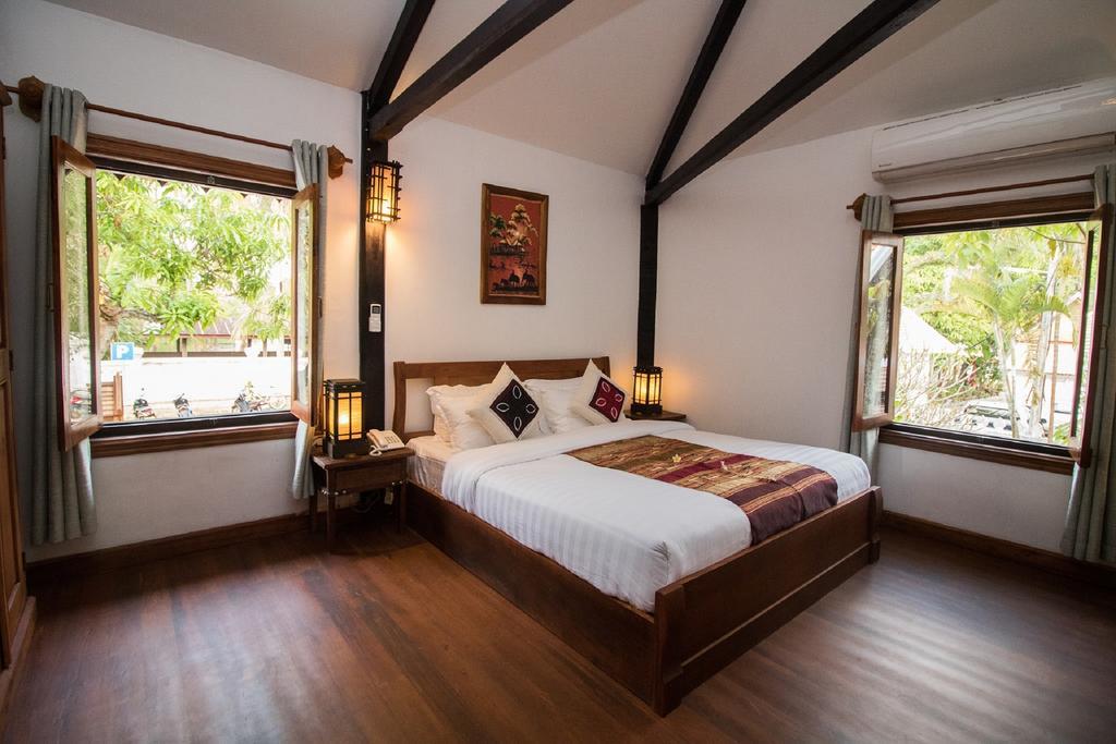 Royal Peacock Boutique Hotel Luang Prabang Exteriör bild