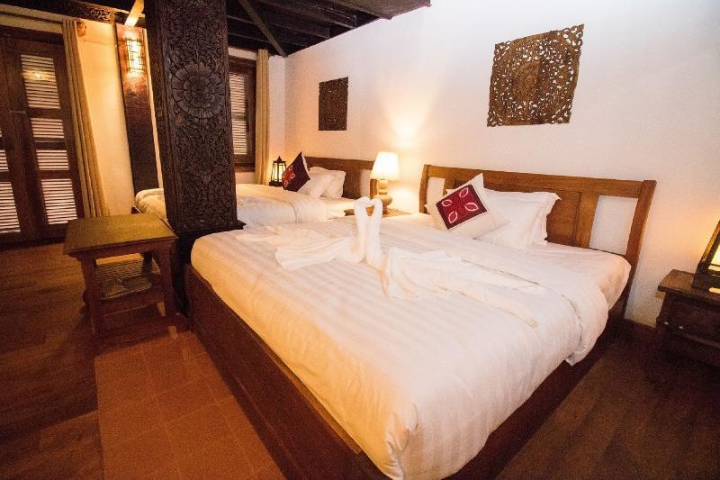Royal Peacock Boutique Hotel Luang Prabang Exteriör bild